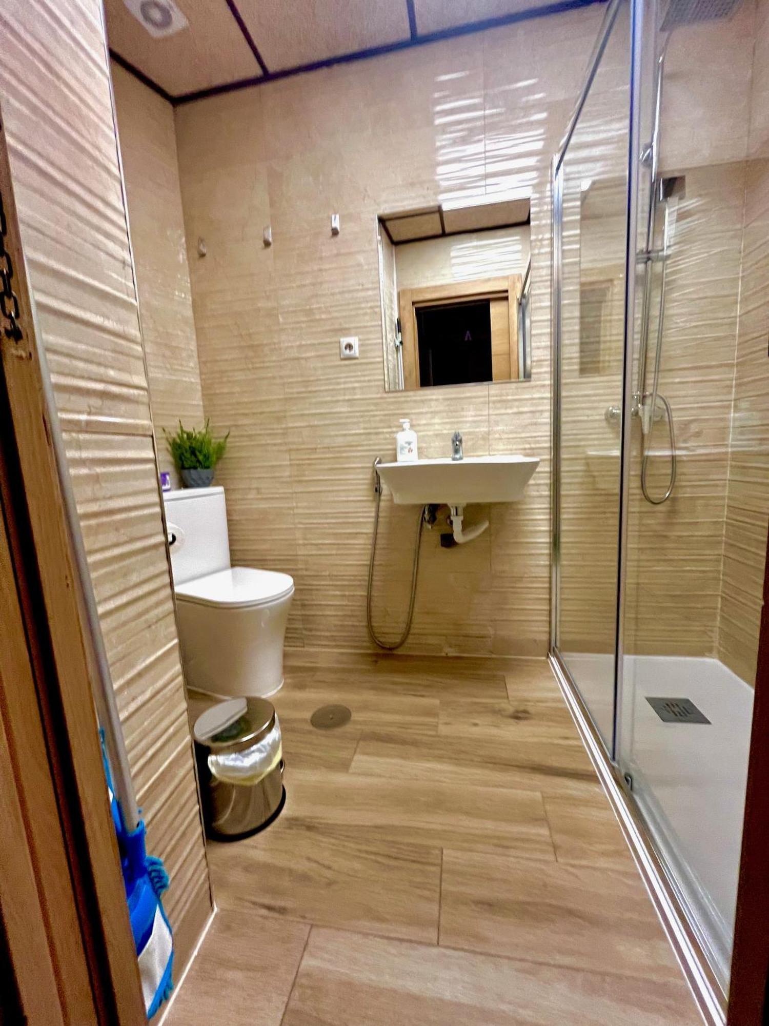 Hostel Vida Verde Madrid Ngoại thất bức ảnh